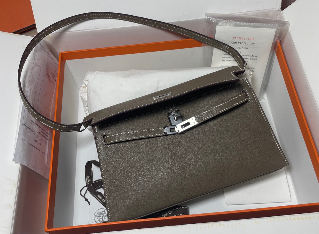 Hermes Kelly Elan Shoulder Bag in Etoupe Chevre Leather 